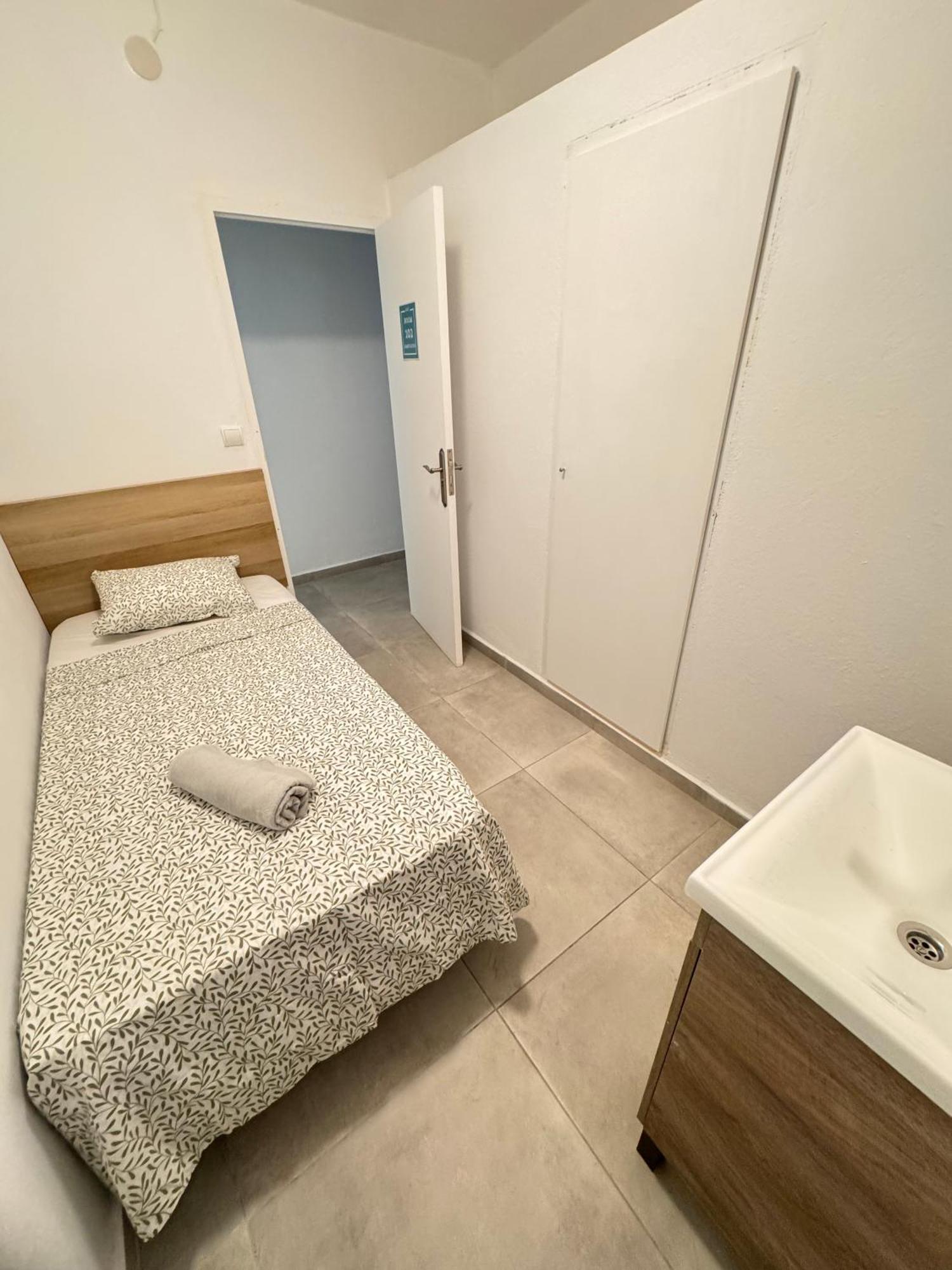 Hostal Cisne Hotel San Antonio  Luaran gambar