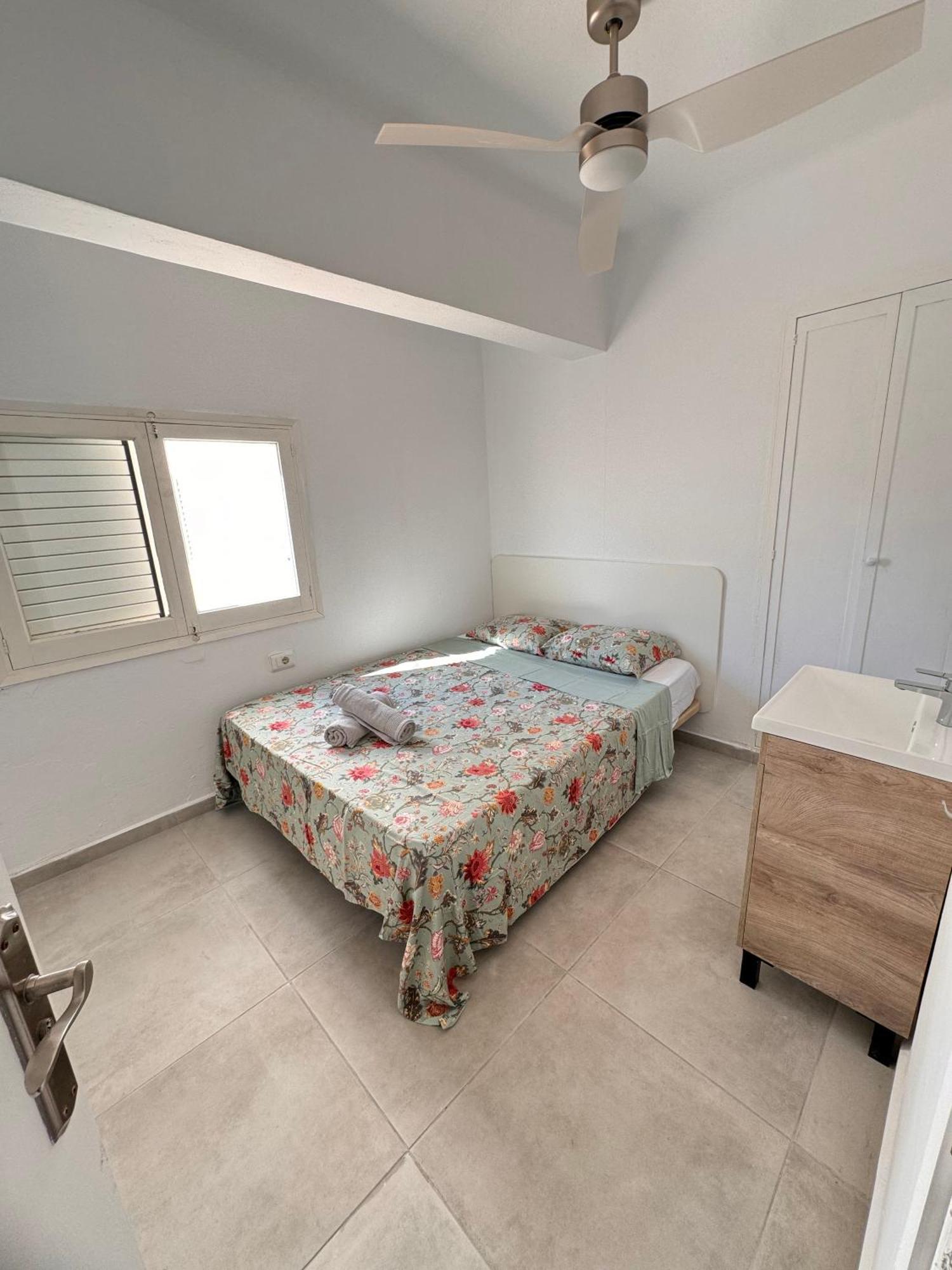 Hostal Cisne Hotel San Antonio  Luaran gambar